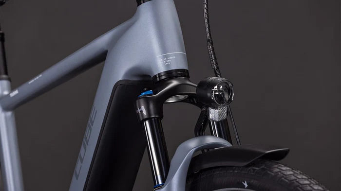 2026 Cube Touring Hybrid Pro 800