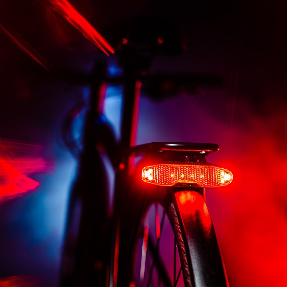 03_211130_Z_Mark_Super_Bright_Alert_TCD08070-Edit_